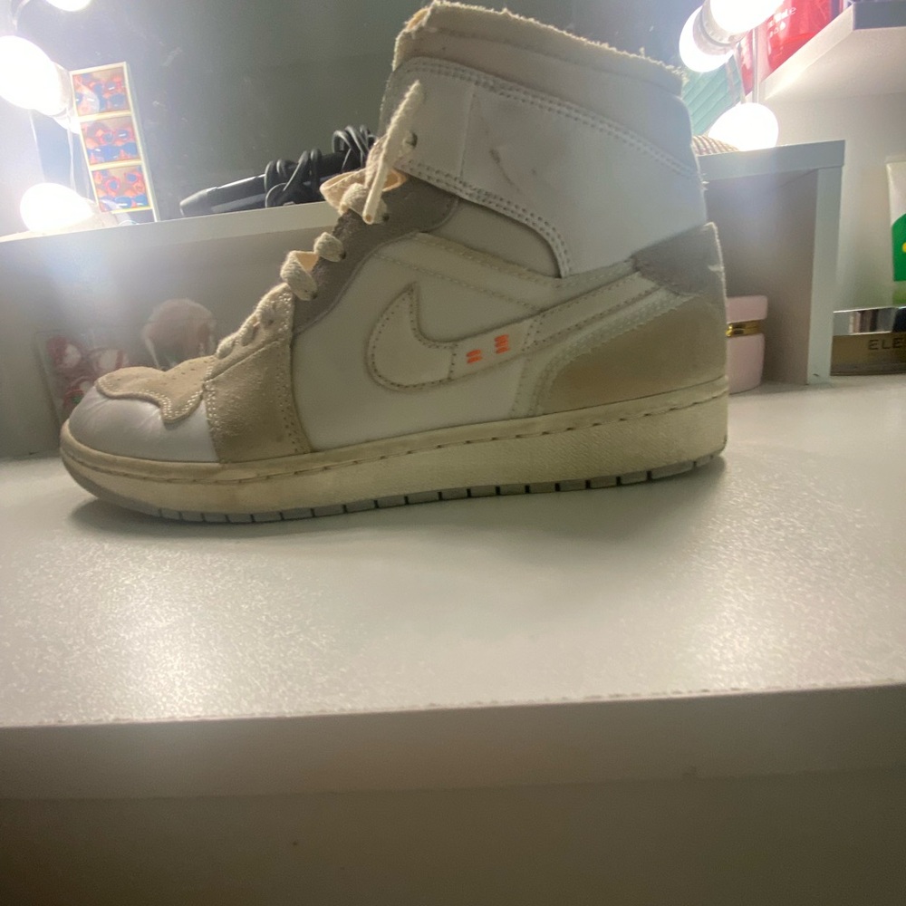 Worn many times